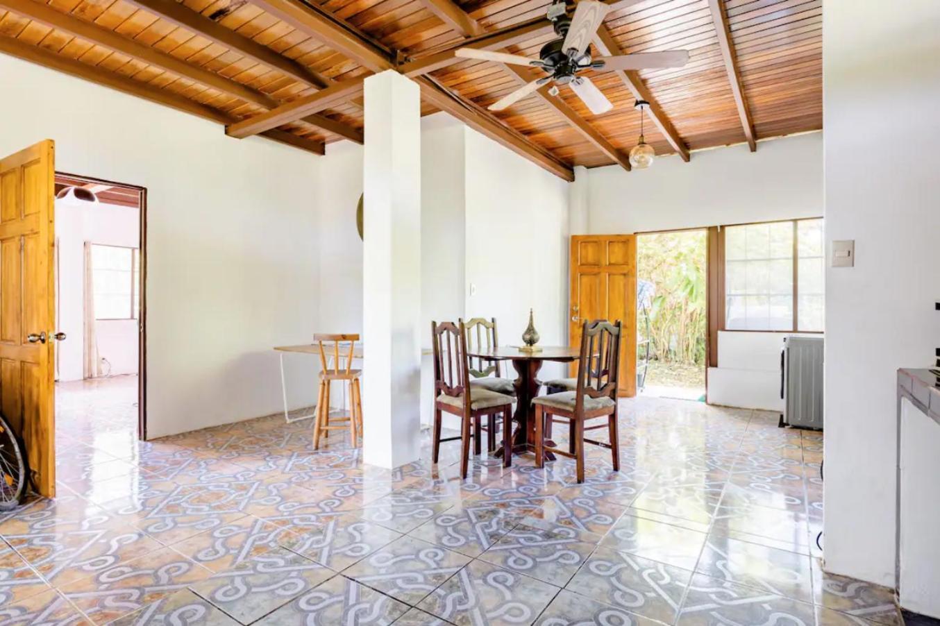 Casa Patricia Apartment Увита Екстериор снимка